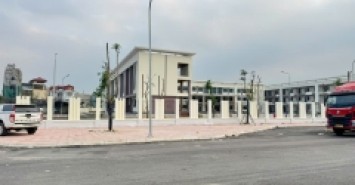 Bán mảnh đất 2 mặt tiền tổ 6, Quang Minh, Mê Linh, ngõ oto. Cách KCN chỉ vài trăm mét