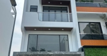 Anh Tây cần bán nhà mới xây Lê Văn Lương, để lại nội thất trong nhà