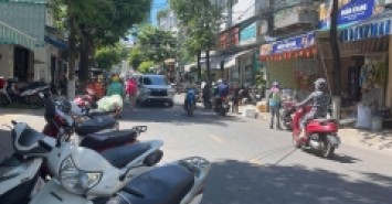 Bán gấp nhà mặt tiền đường(7,5m) Lương Ngọc Quyến, sát chợ Đống Đa.140m2 giá chỉ 13 tỷ.