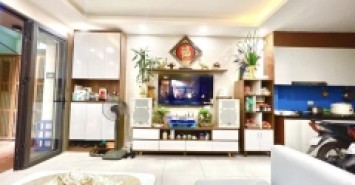 Bán nhà trung tâm Cầu Giấy 36 m2 x 5 tầng xây mới, ô tô cách nhà 15m, gần ĐH Quốc gia 4,95 tỷ