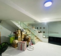 Bán nhà mặt phố Q.2, 116m², 3 tầng, 8.35 tỷ, sổ hồng
```