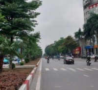BÁN NHÀ HOÀNG QUỐC VIỆT, HAI THOÁNG, Ô TÔ ĐỖ GẦN – 39M2 x 5T, 7.79 TỶ