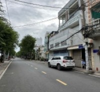 Bán nhà mặt phốkinh doanh Tùng Thiện Vương(3.7.21) 3 lầu 5pn phường 11 quận 8