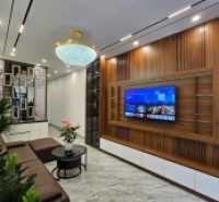 Phố Trạm - Long Biên - Nhà cực đẹp - Ô tô - 45m2- chỉ 7.3 tỷ