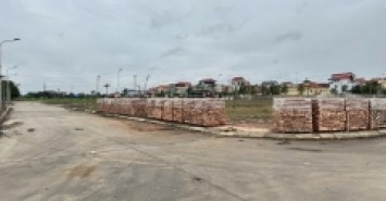 Bán lô đất đấu giá xã Hữu Văn, Chương Mỹ, HN. Đường nhựa, vỉa hè, 2 mặt thoáng trước sau.