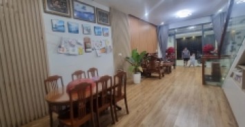 Bán nhà mặt phố Q.9, 112m², 4 tầng, 5PN, 13.9 tỷ, sổ hồng